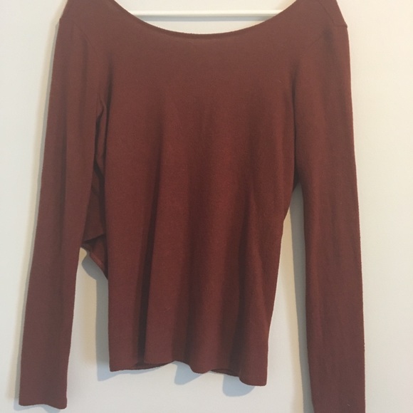 EUC - AEO Cross back Sweater. - Picture 2 of 4